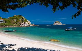 คอรัล วิว รีสอร์ท (มาตรฐาน SHA Plus+)